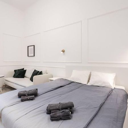 Stylish Apartment In The City Center Budapeste Exterior foto